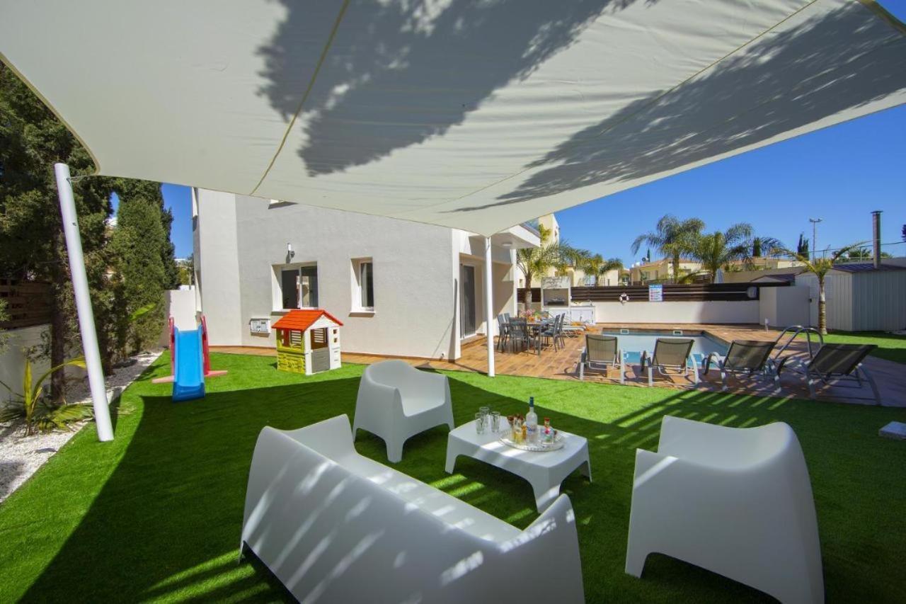 Tsokkos Family Villa - Pool Garden 2' Walk To Beach Protaras Dış mekan fotoğraf