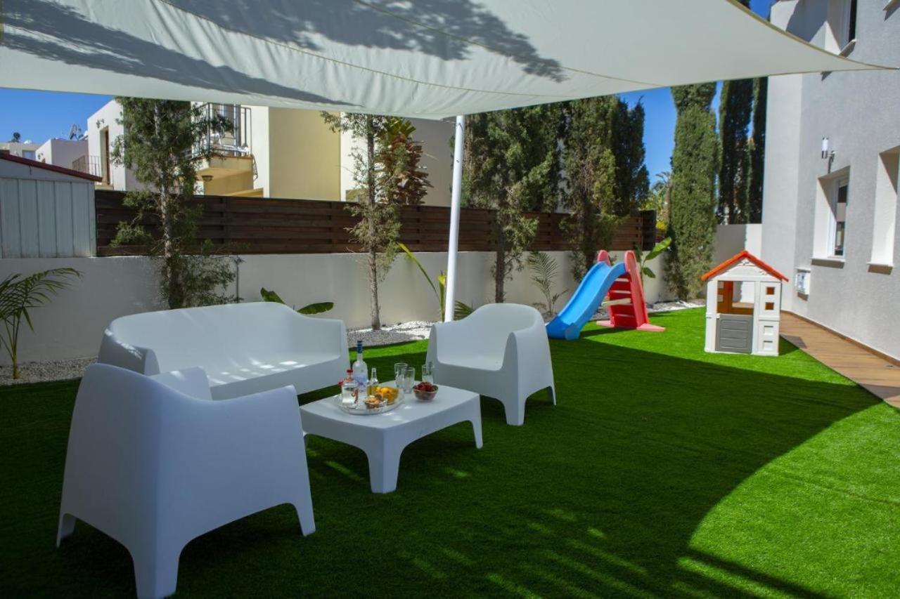 Tsokkos Family Villa - Pool Garden 2' Walk To Beach Protaras Dış mekan fotoğraf